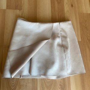 Nude tan skort from Zara.
